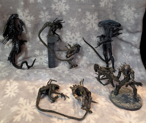 Action figure alien vs - figure,