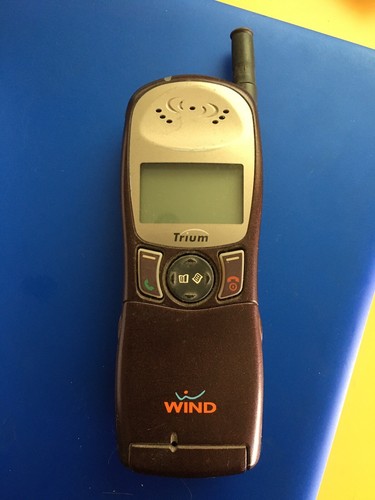 Cellulare mitsubishi trium - cellulare,