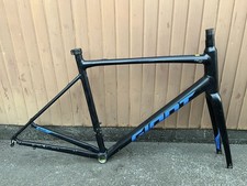 Giant contend set - contend,