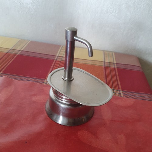 Vecchia macchina caffe - macchina', caffe'