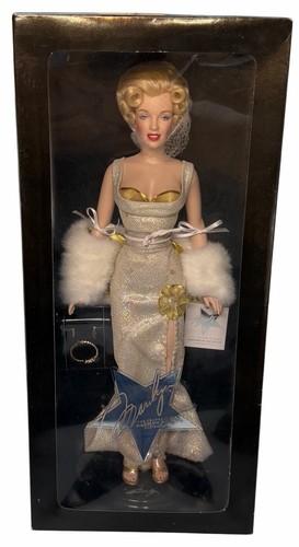 Bambola ritratto nuova con - 16",