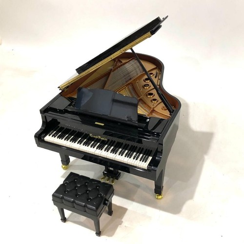 Pianoforte coda giocattolo - a,