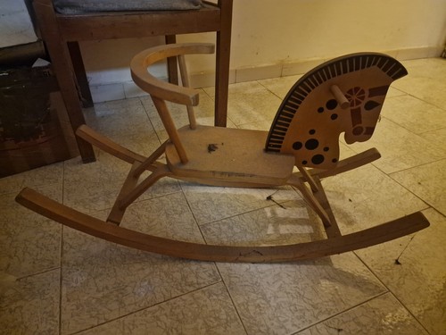 Cavallo dondolo legno - in,
