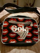 Borsa a tracolla Gola 27x20 nero con Baci 