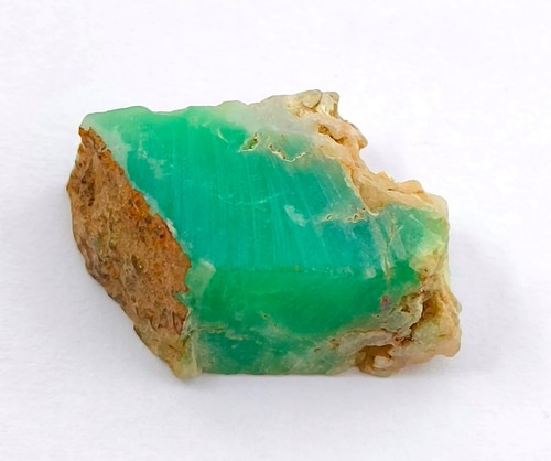 Pietra preziosa sfusa grezza