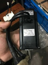 servomotore yaskawa SGM-04V312