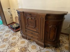 credenza da salotto vintage fatta in un unico pezzo