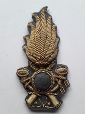 Fregio Berretto G.di F. ricamo panno grigioverde. Esercito