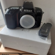 Nikon F70 + obiettivo Nikon 75/300