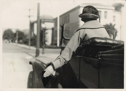 1923 california donna - 1923, guida