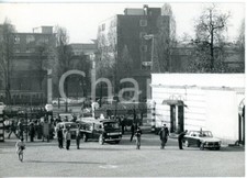 1972 MILANO Funerali Giangiacomo FELTRINELLI - Ingresso del carro funebre *Foto