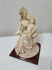 Scultura Capodimonte N Firmata G.Armani Maternità