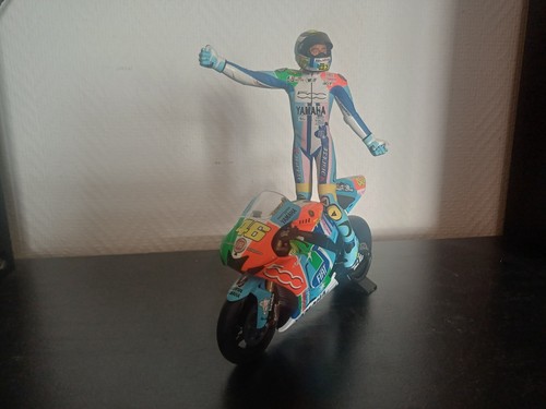 Yamaha yzr valentino - yzr-m1,