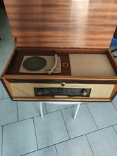 radio vintage a valvole Minerva con giradischi Lesa