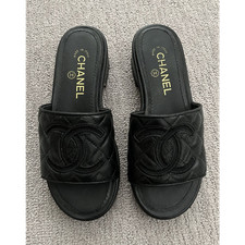 CHANEL Sandali neri in pelle