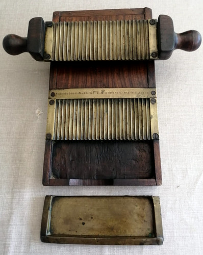 Antico utensile farmaceutico