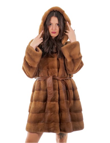Cappotto cappuccio bottone