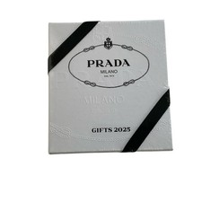 Prada Milano Idee Regalo Libri