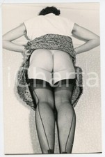 1960 ca VINTAGE EROTIC  Woman upskirt wearing stockings - Vintage photo 9x13