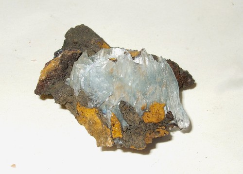 Minerali grezzi - -,