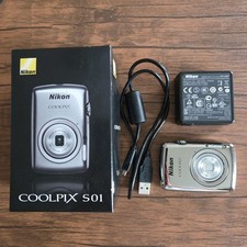 Nikon Coolpix S01 argento