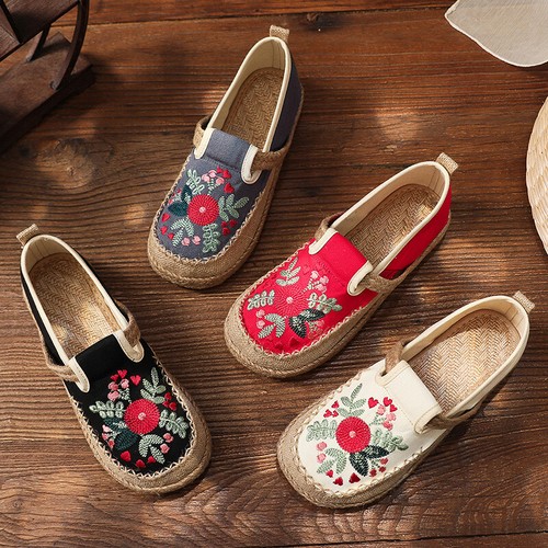 Scarpe donna retrò - , etniche