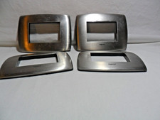 Placca Lergrand Vela tonda alluminio satinata 3 moduli 685636 SET 4 PZ