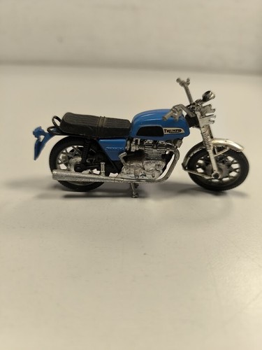 Modellino moto triumph trident - modellino,