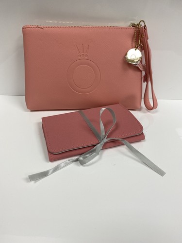 Pandora and astuccio - me,