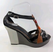 Sandali in pelle con zeppa