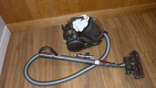 Dyson dc19 aspirapolvere - dyson,