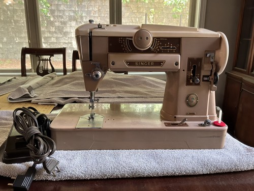 Singer 401a sewing machine