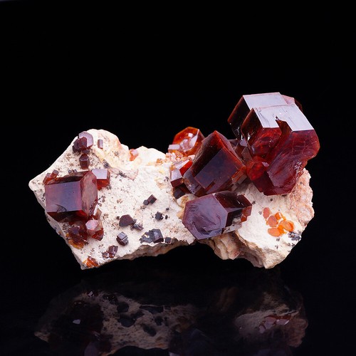 Red vanadinite crystals - crystals, on