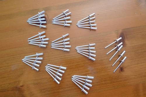 Rivetti chiusi pop ciechi - , di