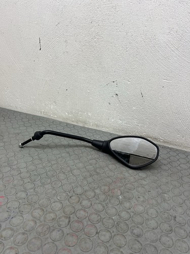 Specchietto specchio - specchietto,
