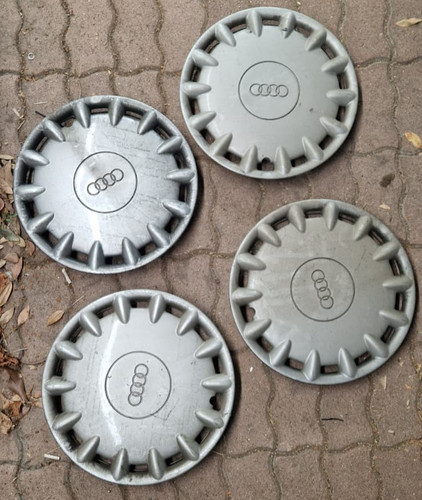 Copricerchi borchie audi 80 - audi,