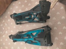 RC Model Set 4 Braccetti posteriori Kyosho Giga Cruiser Twin - Buone condizioni