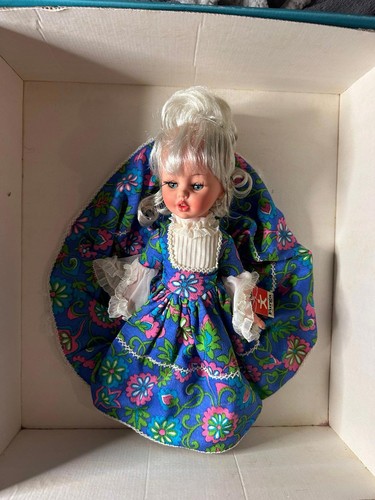 Fugga bambola italiana vintage