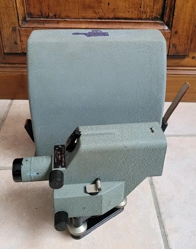Ancien théodolite instrument - ancien,