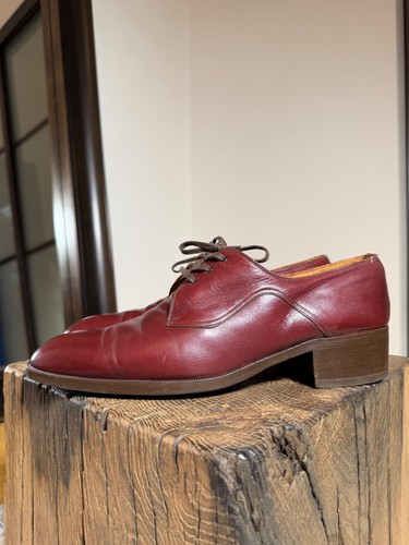 Scarpe eleganti stringate