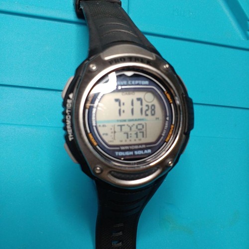 Orologio digitale solare