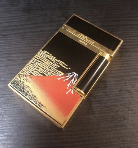 Dupont gas lighter opening and