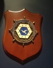 CREST Metallo Base in legno