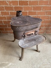 Stufa a legna vintage usata in
