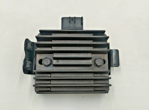 Regolatore tensione - regolatore, di