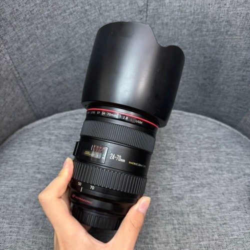 Canon f 2 - 24-70, mm