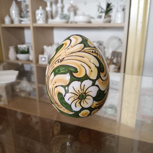 Uovo ceramica di - uovo, in