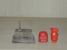 Coppia di miniature cinesi vintage in radice di corallo rosso
