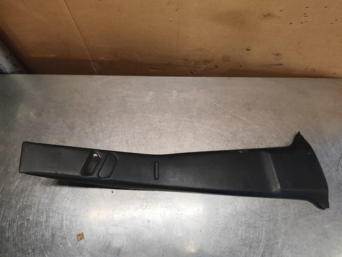 Montant cache ceinture avant - montant,
