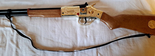 Villa giocattoli arma